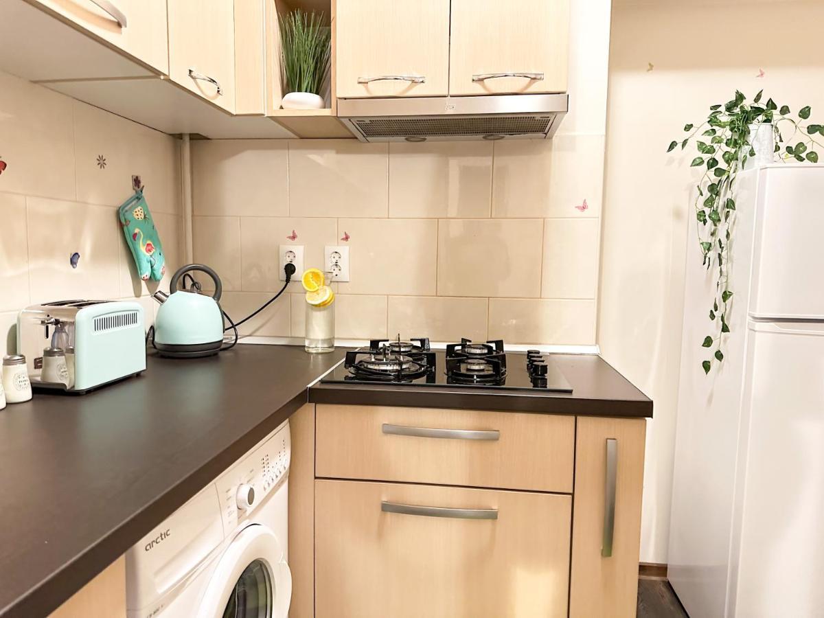 Holiday Apartments บูคาเรสต์ ภายนอก รูปภาพ
