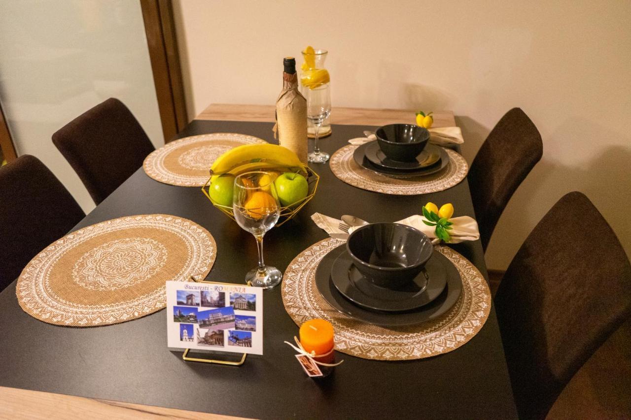 Holiday Apartments บูคาเรสต์ ภายนอก รูปภาพ