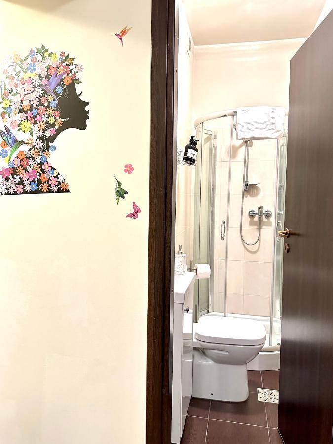 Holiday Apartments บูคาเรสต์ ภายนอก รูปภาพ