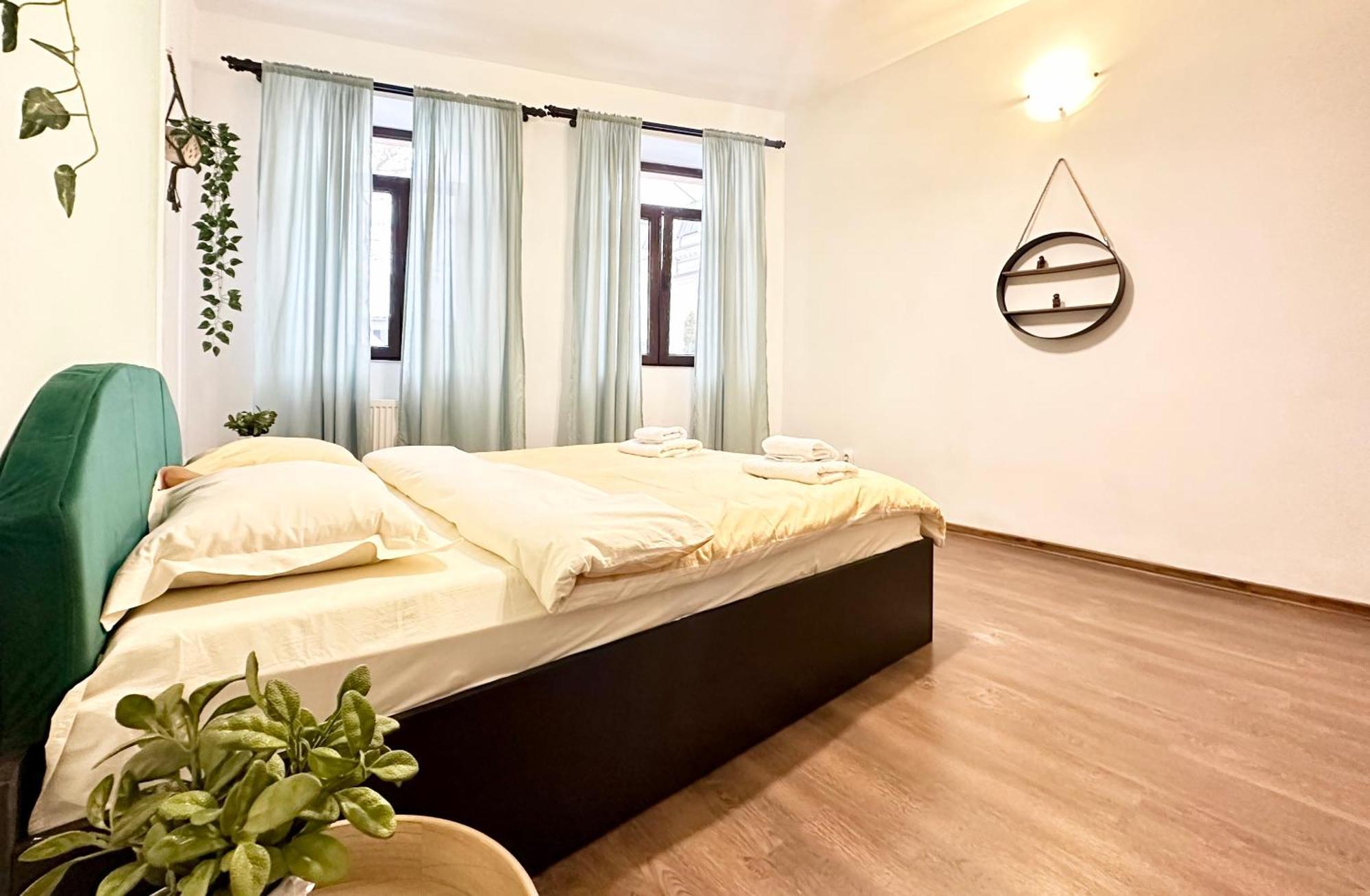 Holiday Apartments บูคาเรสต์ ภายนอก รูปภาพ