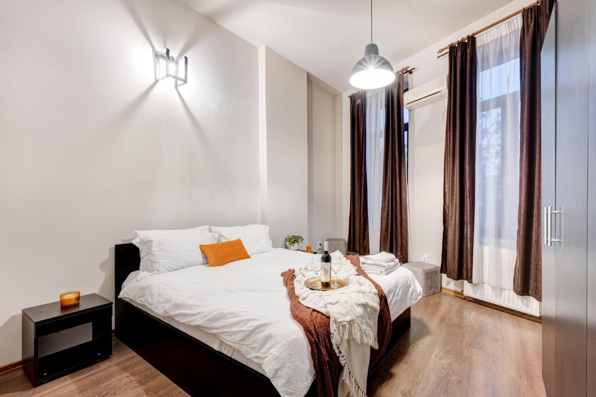 Holiday Apartments บูคาเรสต์ ภายนอก รูปภาพ