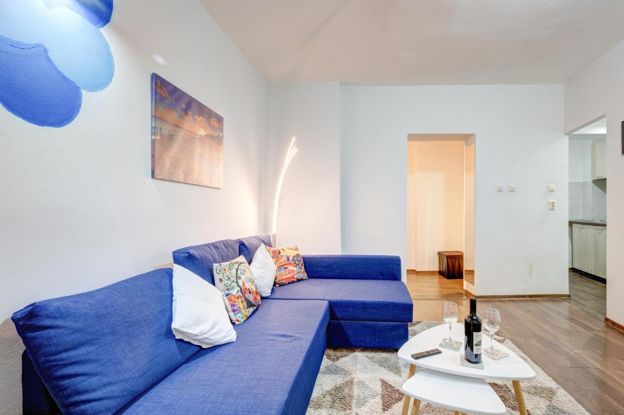 Holiday Apartments บูคาเรสต์ ภายนอก รูปภาพ