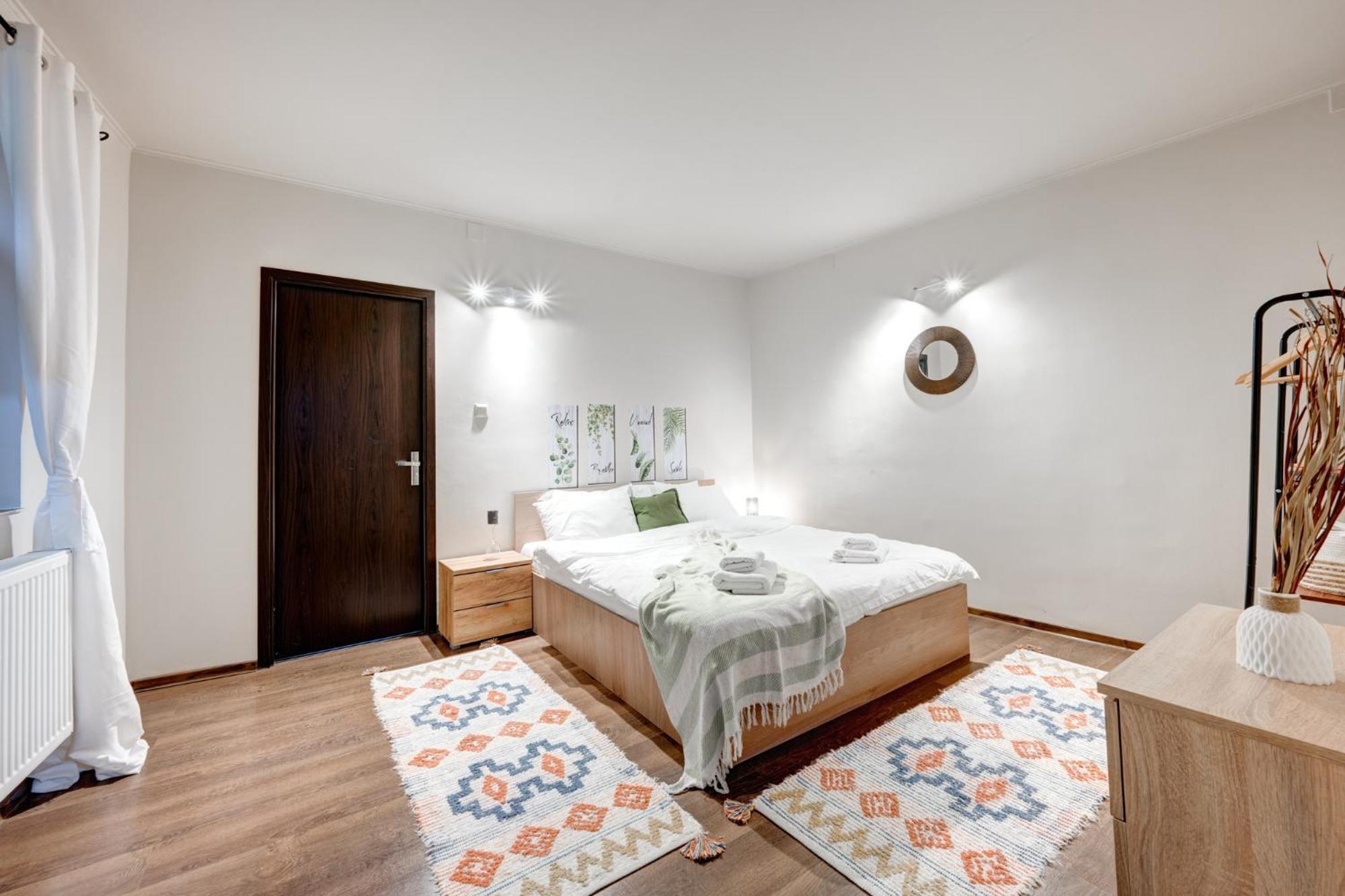 Holiday Apartments บูคาเรสต์ ภายนอก รูปภาพ