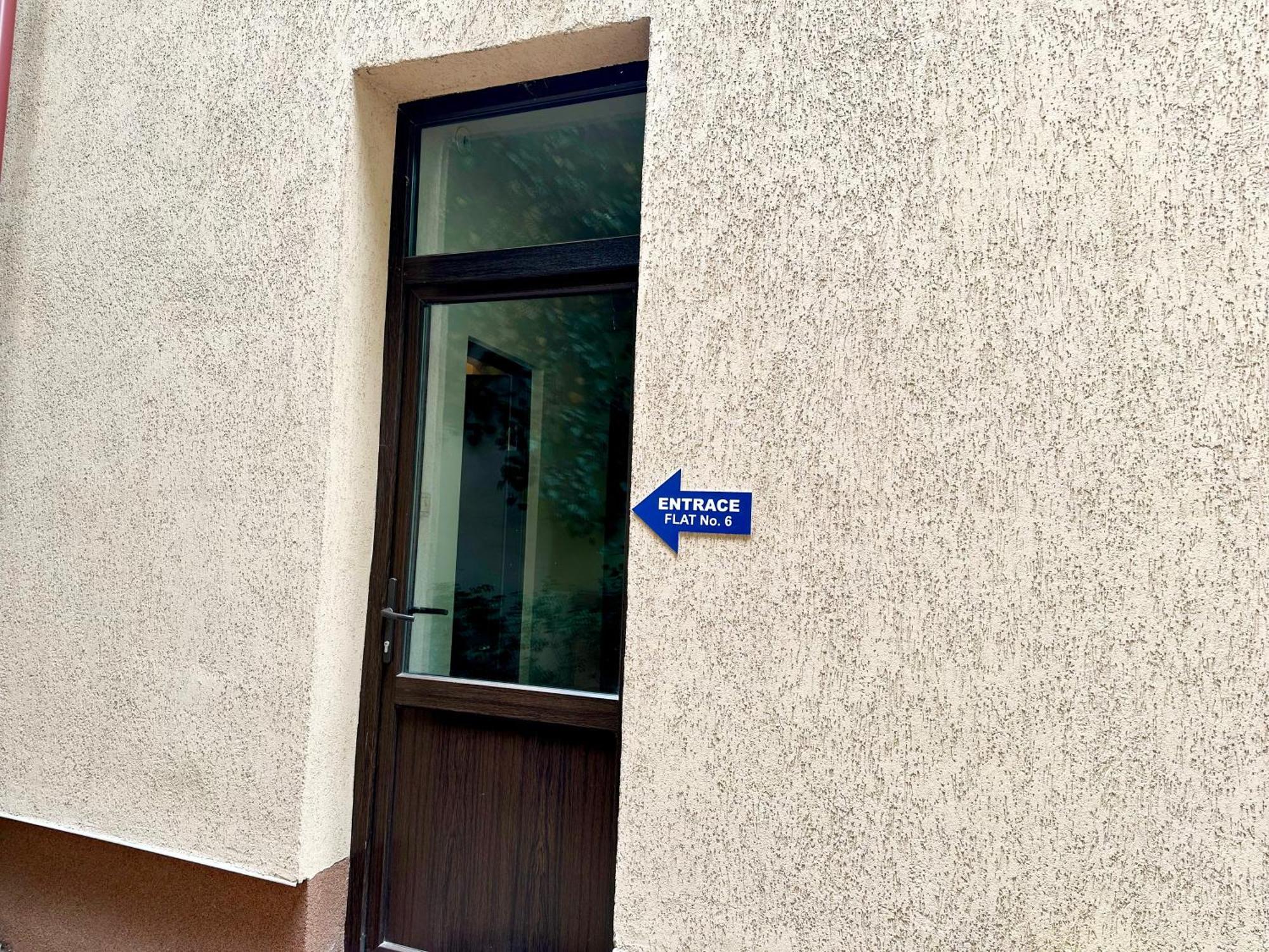 Holiday Apartments บูคาเรสต์ ภายนอก รูปภาพ